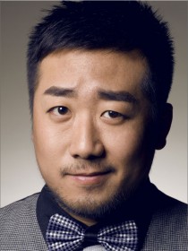 王晨光 