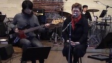 悲伤再见 录音现场版