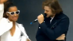 Walks Like Rihanna