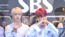 BTS牛仔风露线条帅炸